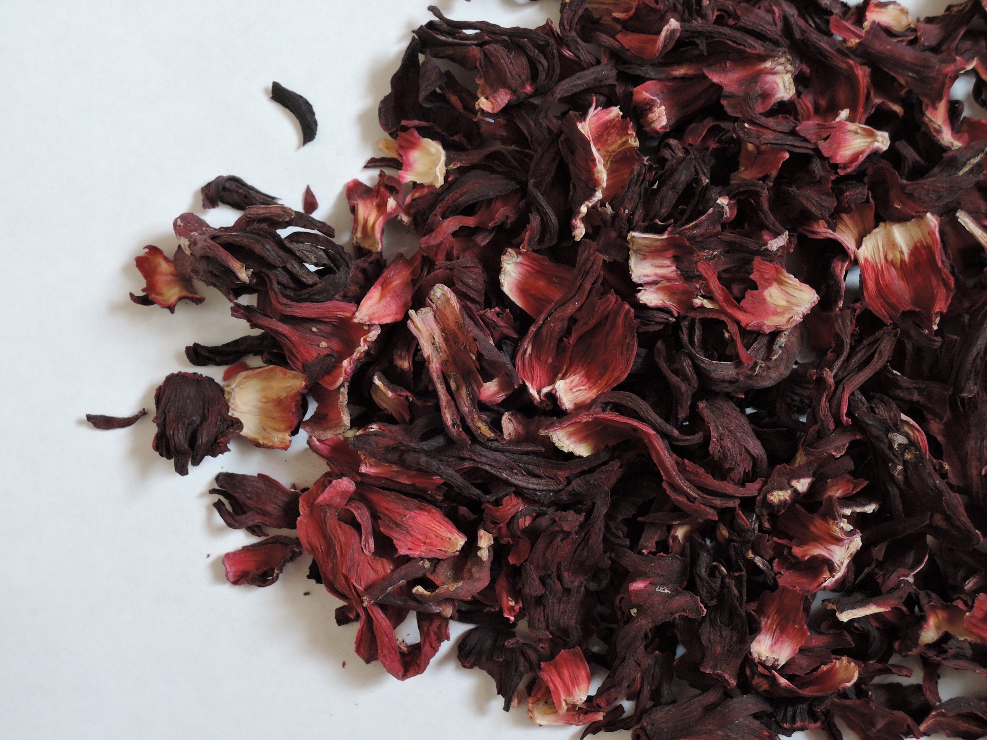 Hibiscus Flower Tea | Magaram Center Nutrition Experts Blog